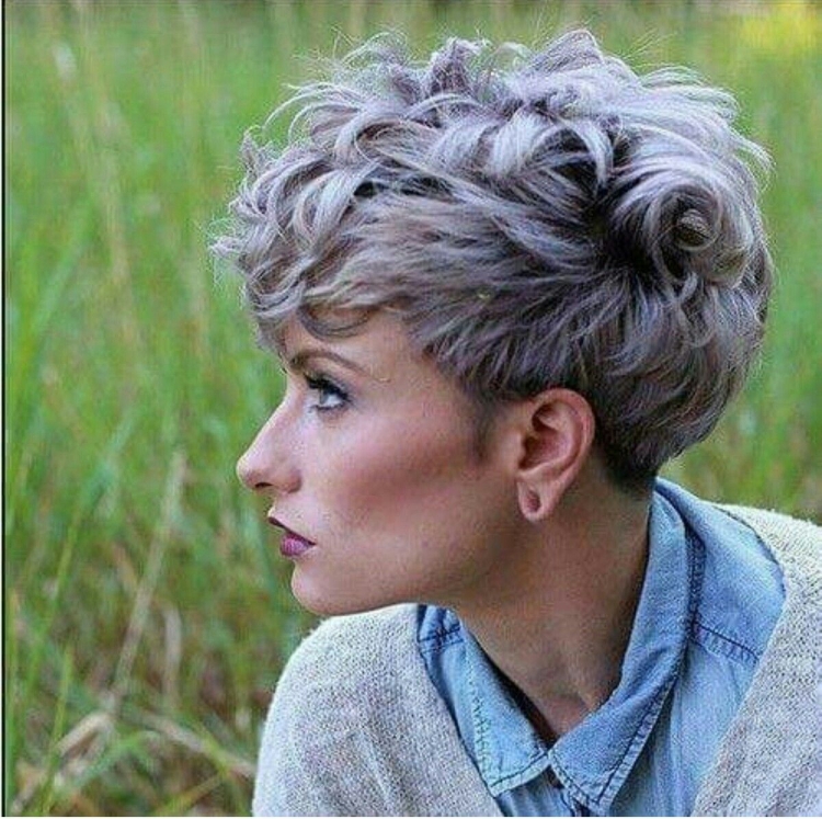 Стрижка Пикси-Боб на кудрявые волосы