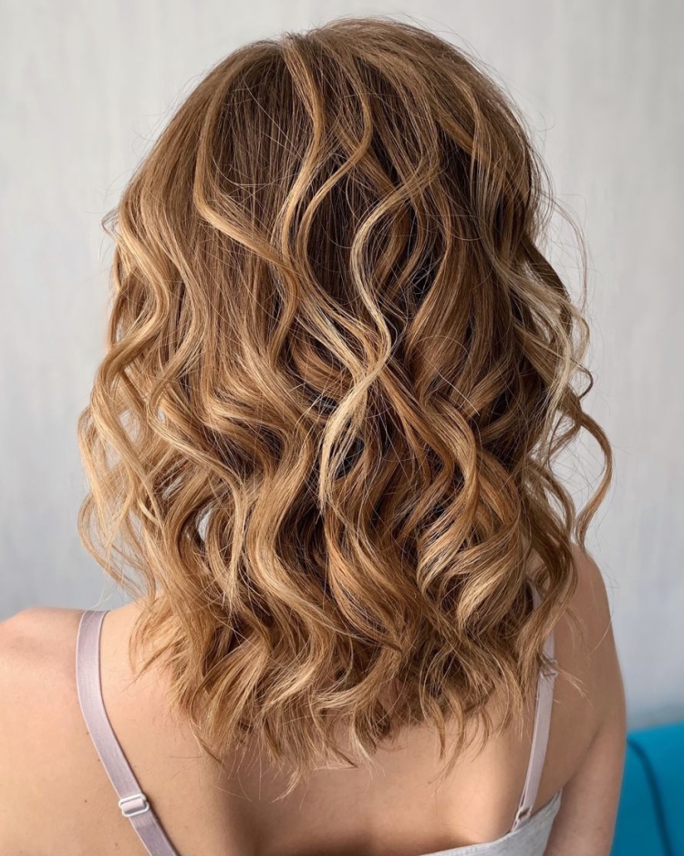 Легкие Локоны на средние волосы