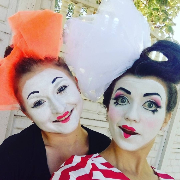 Грим Мима брови