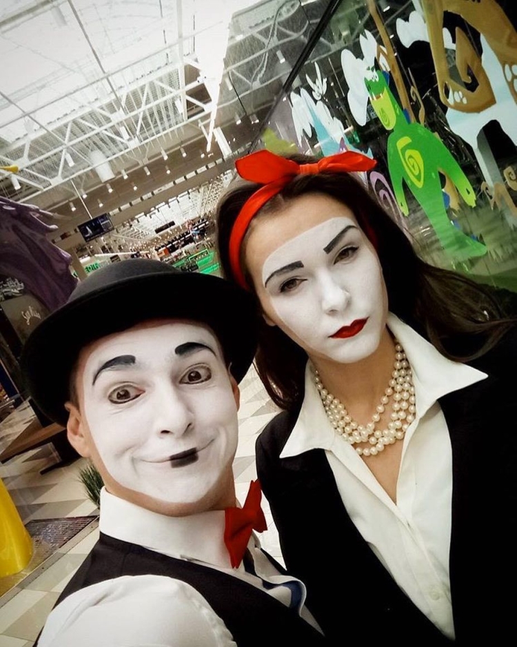 Грим Мима с месяцем