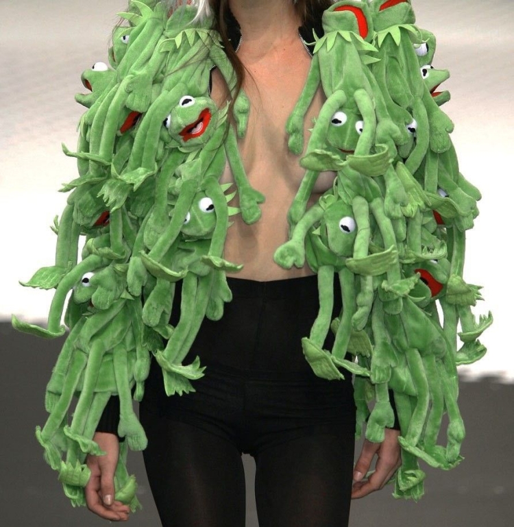 Прическа с жабкой