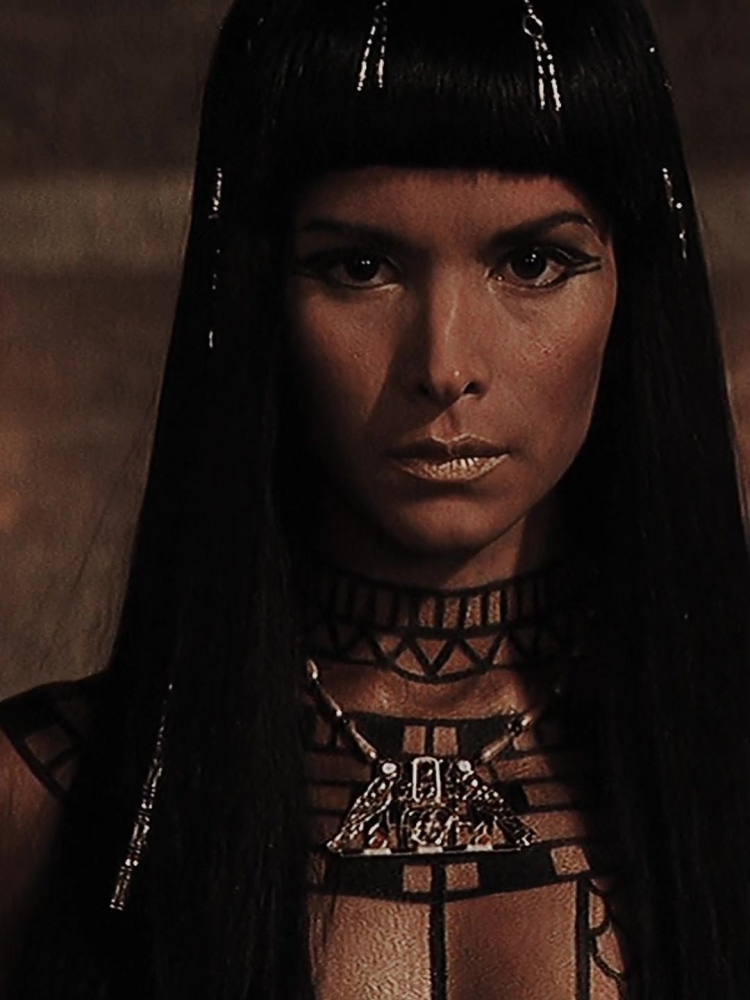 Мумия 1999 Патрисия Веласкес