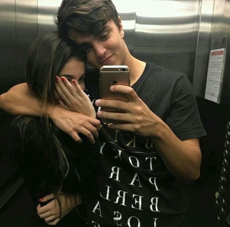 Селфи парочек