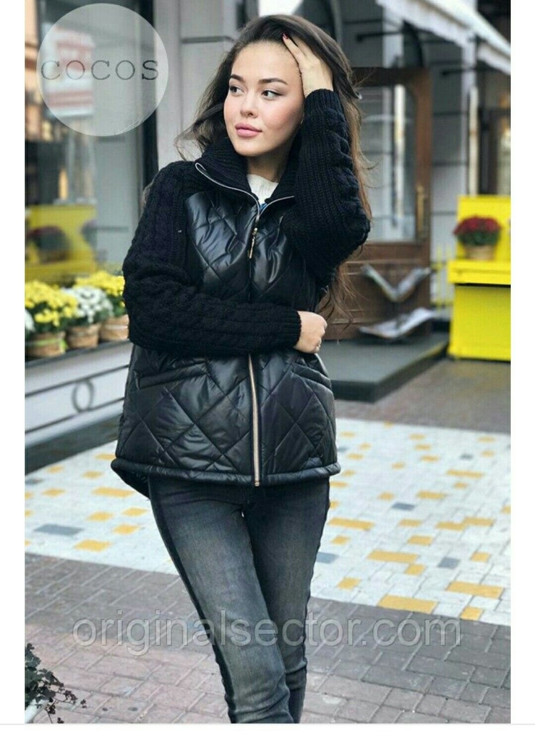 Кожаная куртка с трикотажными рукавами женская