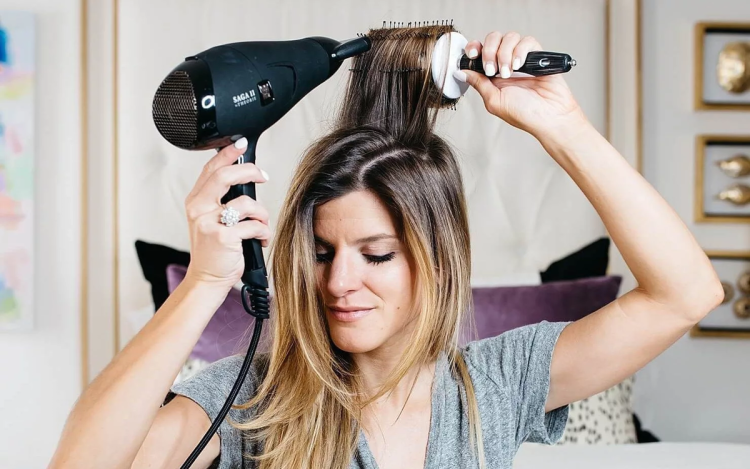Укладка феном