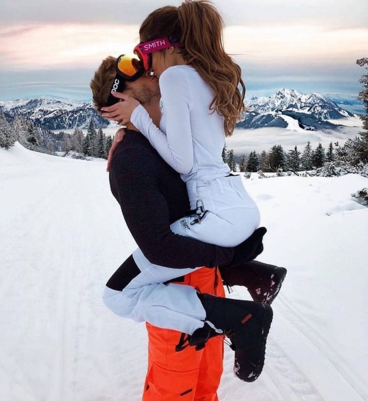 Девушки и мужчины зимой