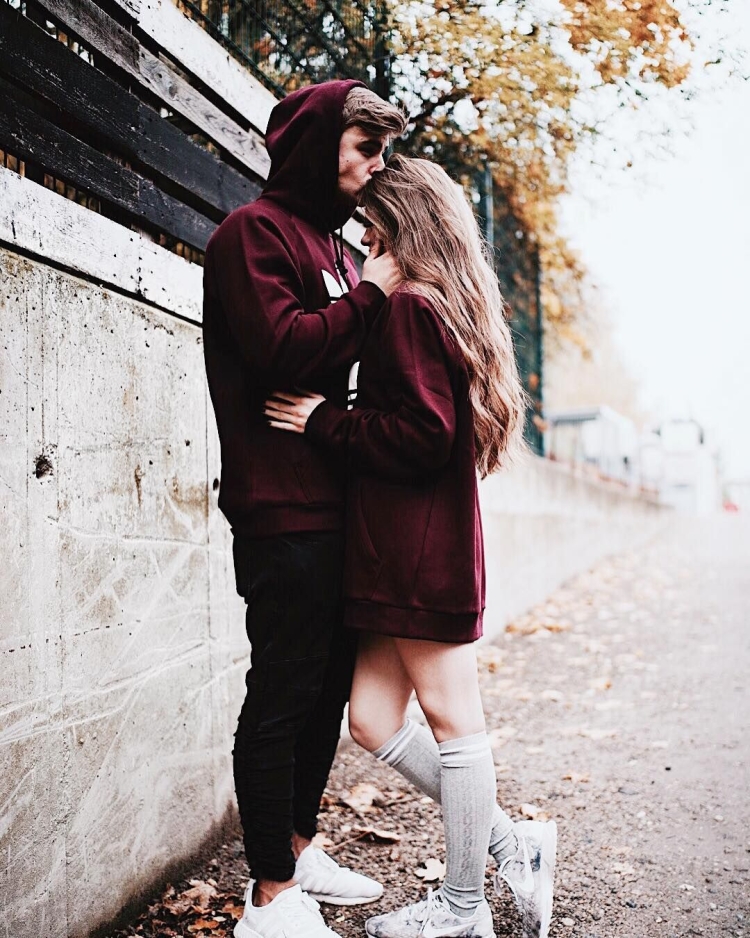 Влюблённые подростки