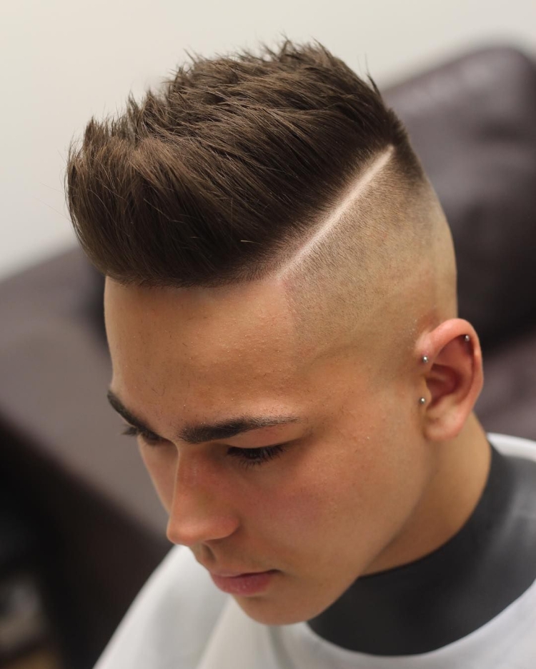 Undercut Fade футболисты