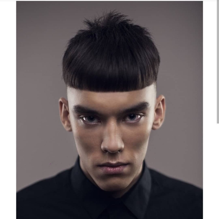 Причёска мужская короткая модельная