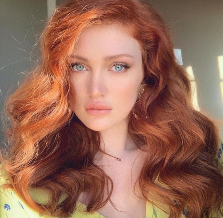 Анджелина Мишель рыжая