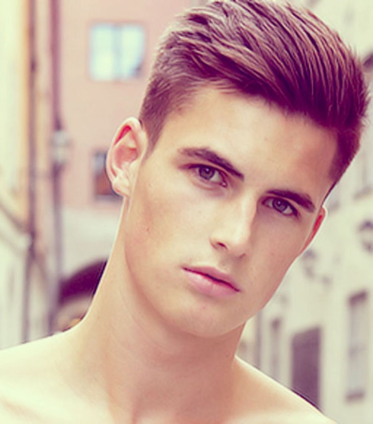 Модные стрижки для парней