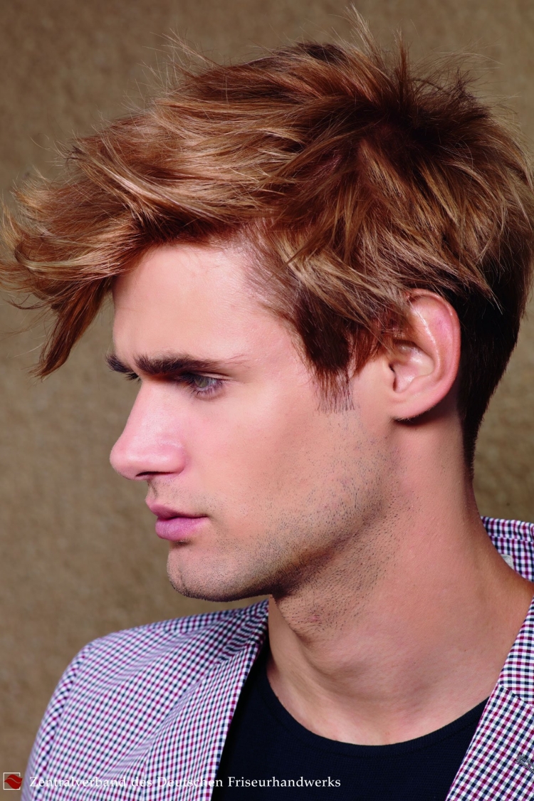 Отросшая мужская стрижка