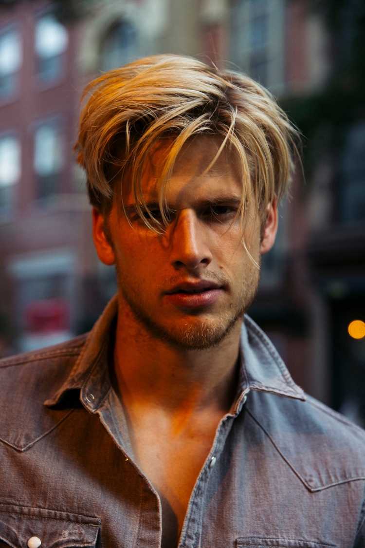 Доминик оннебье блондин