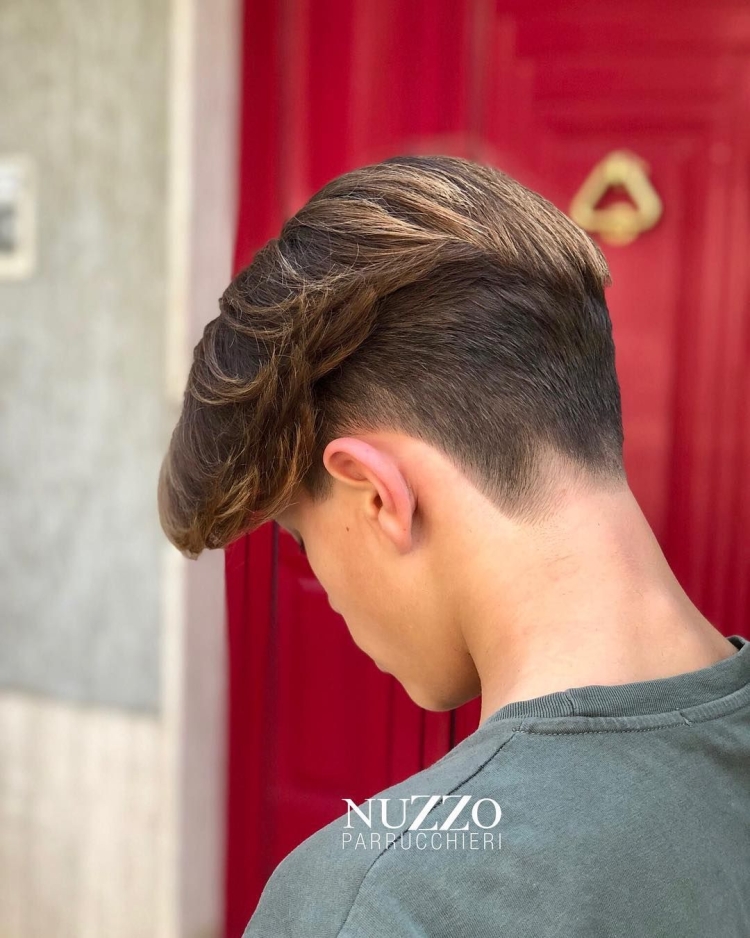 Прическа Curtains мужская сзади