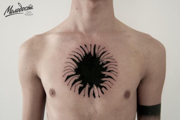 Тату черная дыра