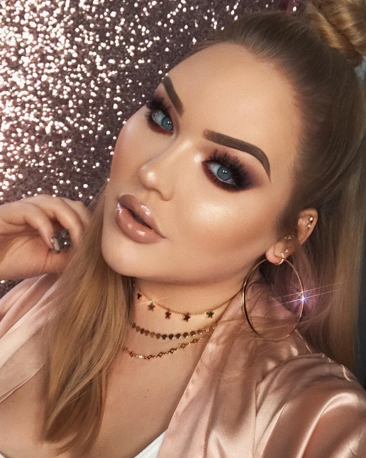 Никки де Ягер Инстаграм Бьюти-блоггер