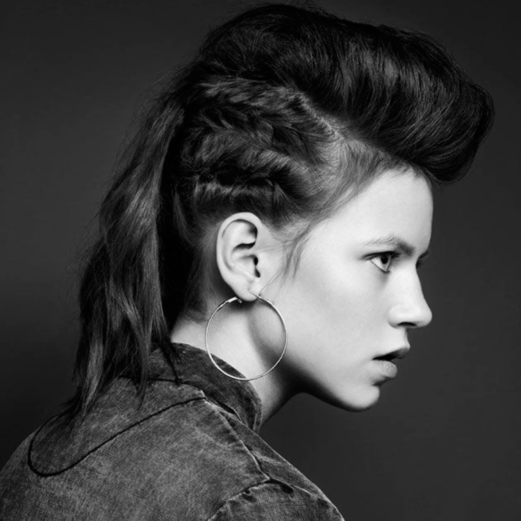 Прическа в стиле глэм рок