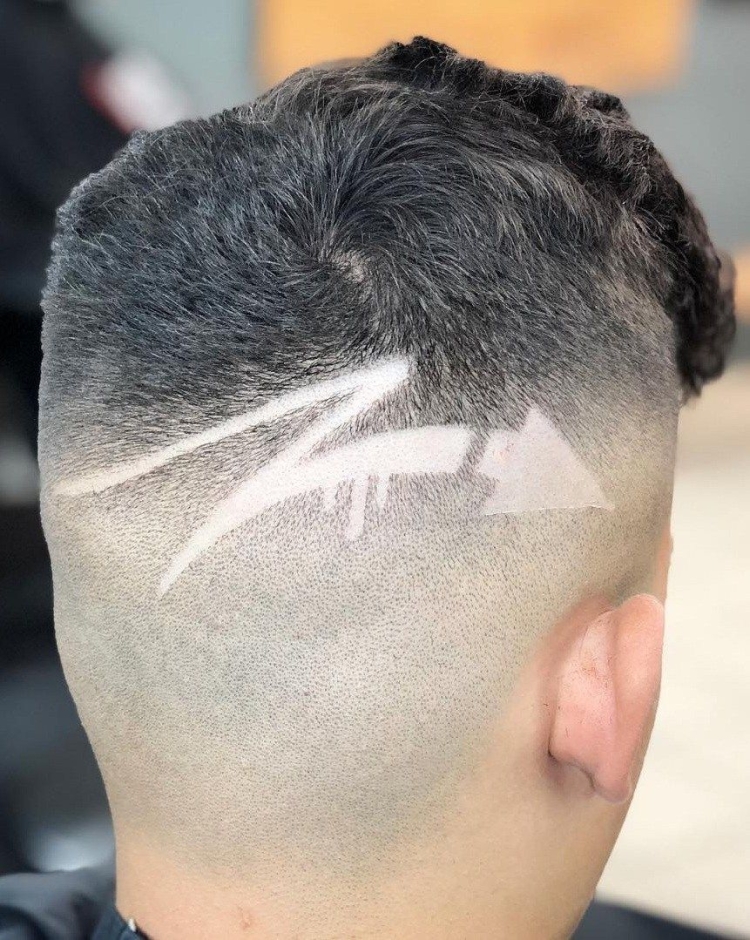 Hair Tattoo на стрижку молния