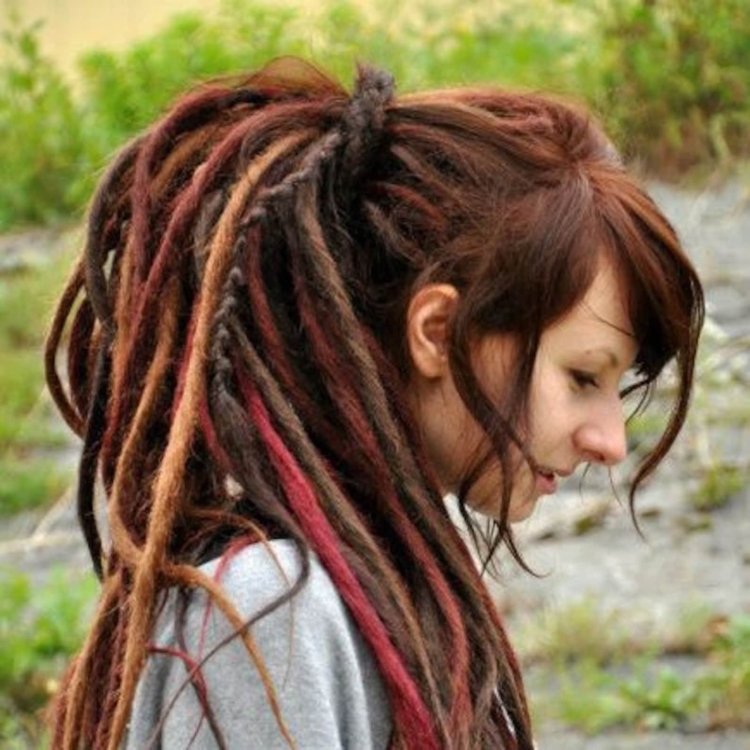 Дреды с челкой прически