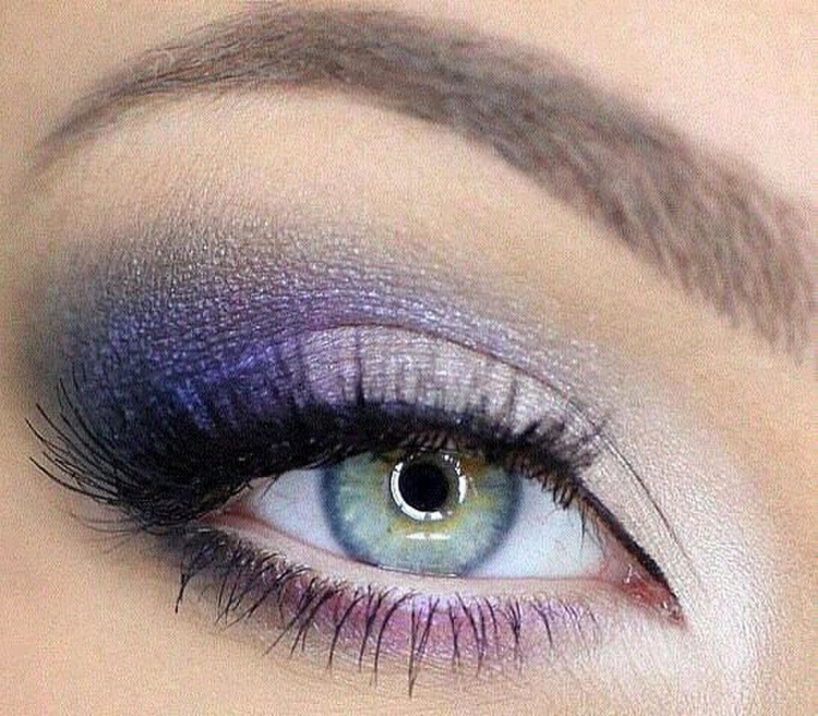 Фиолетовый Смоки айс для зеленых глаз