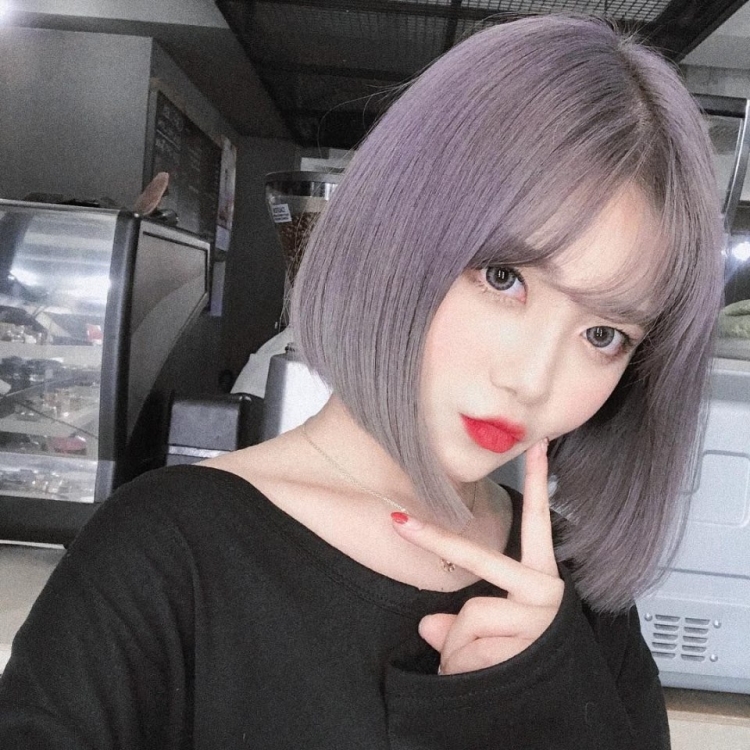 Корейские короткие стрижки с челкой