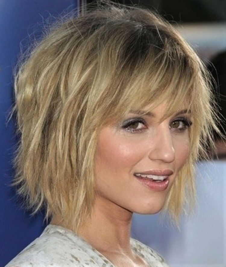 Тейлор Свифт стрижка шэг