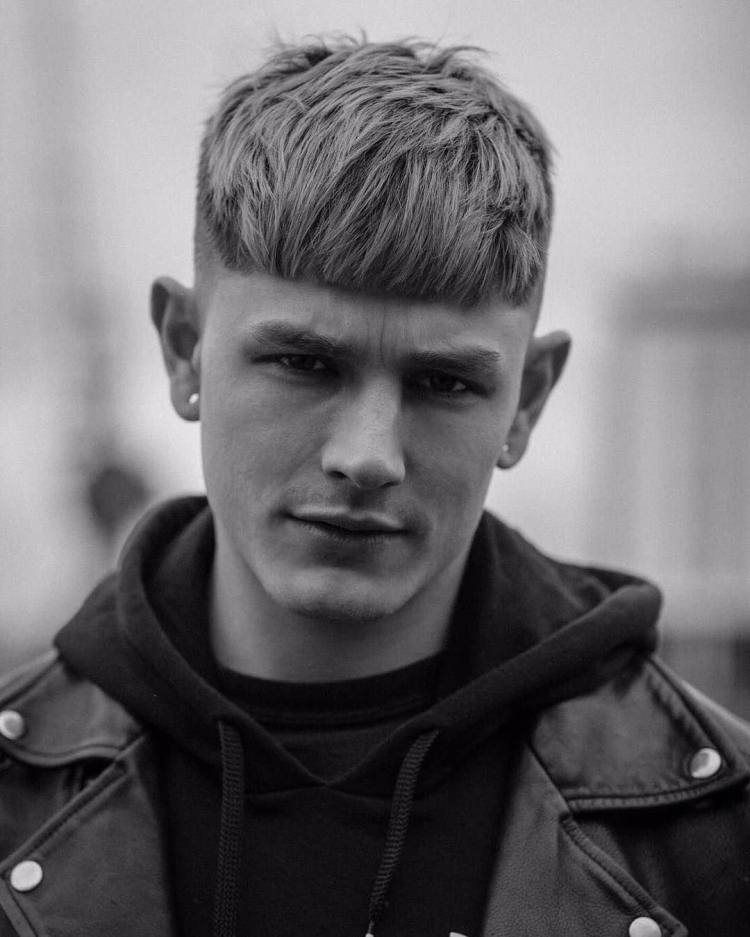 Сергей Мезенцев стрижка кроп