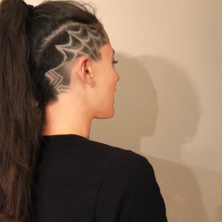 Узор на выбритом Виске