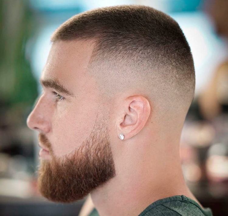 Стрижка фейд милитари мужская