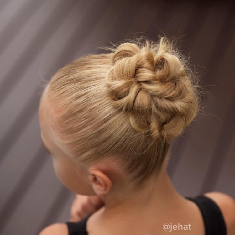 Прическа для танцев для девочек