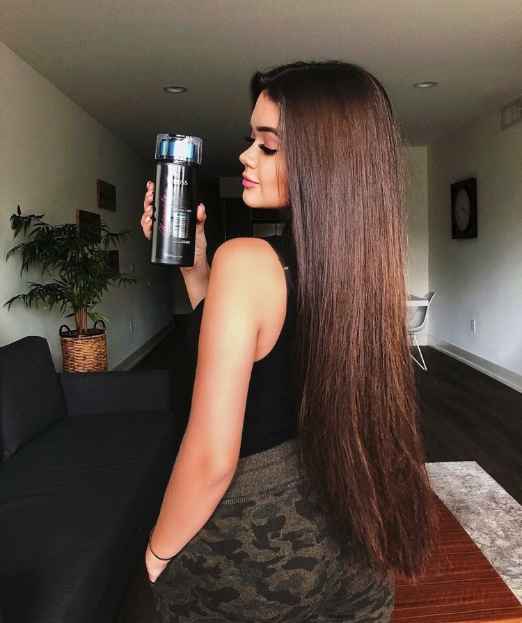 Длинные каштановые волосы