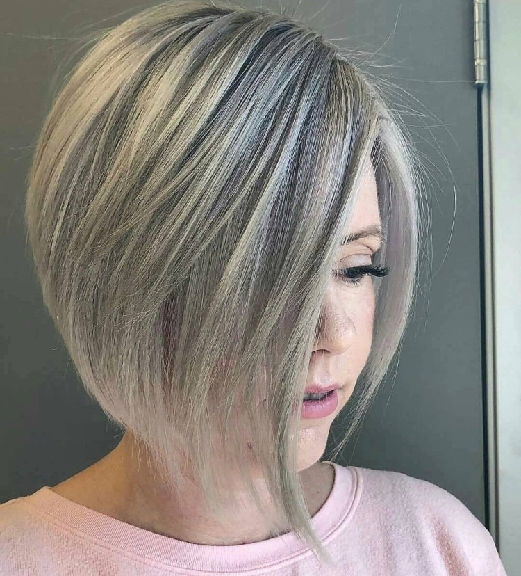 Пепельное градуированное каре