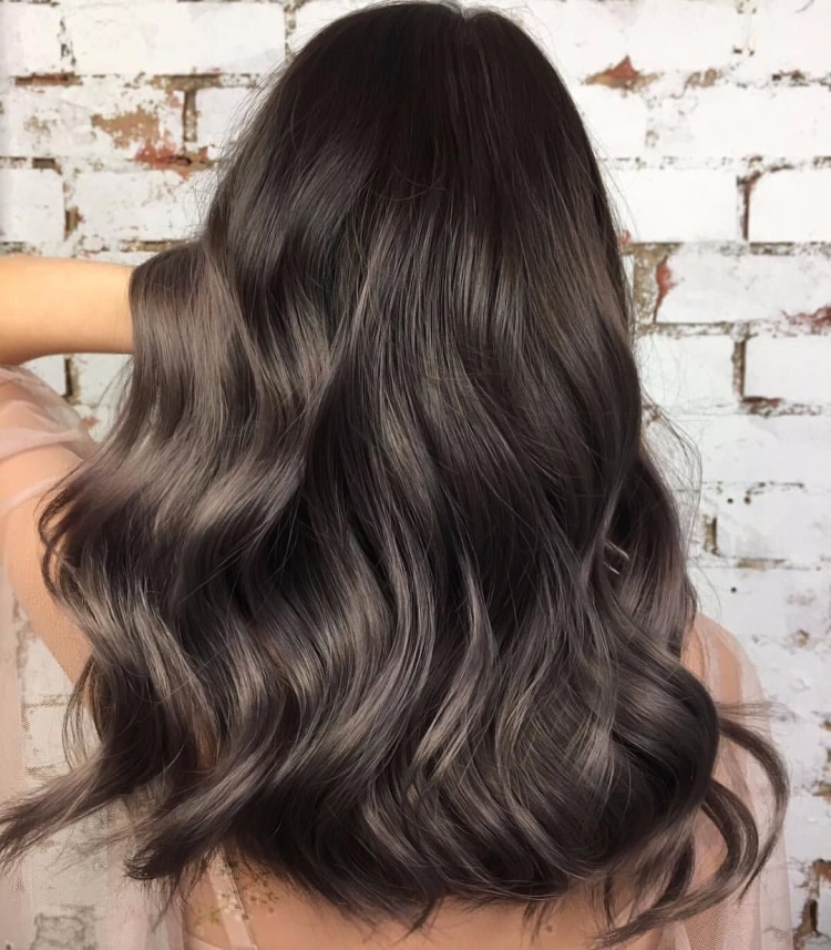 Темный каштан с пепельным оттенком