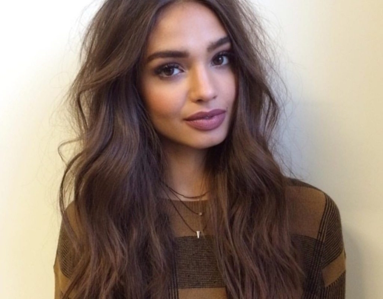 Шоколадно русый цвет волос