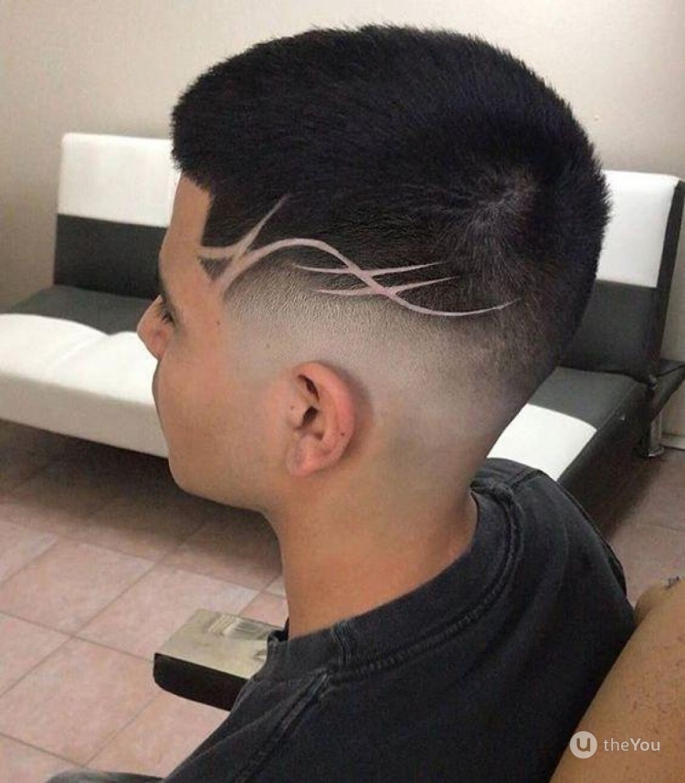 Узоры машинкой на голове