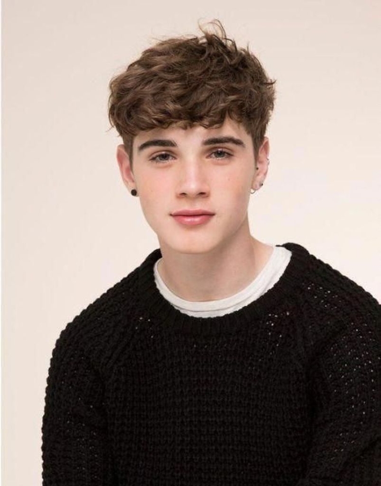 Причёски подростковые для мальчиков кудрявые волосы