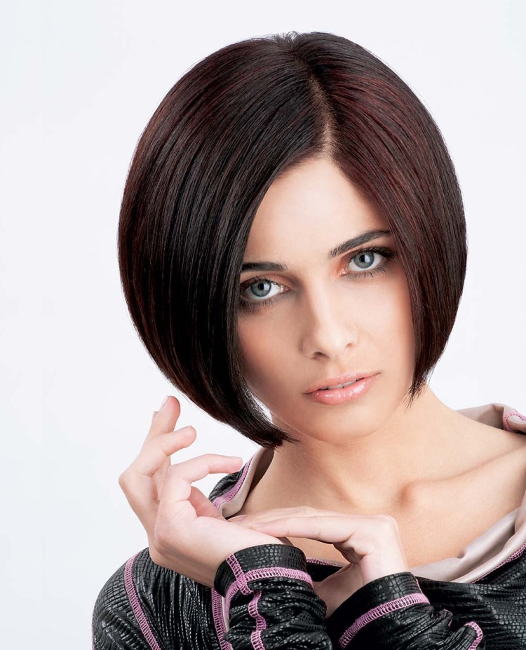 Стрижка неровное каре