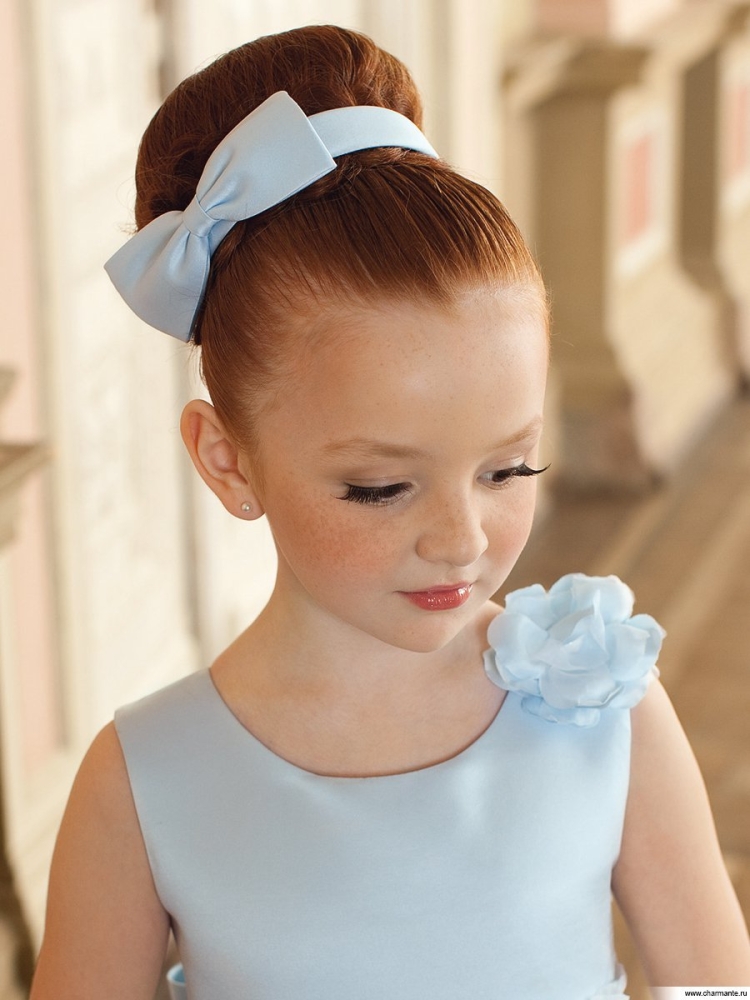 Прическа в стиле Стиляги для девочки