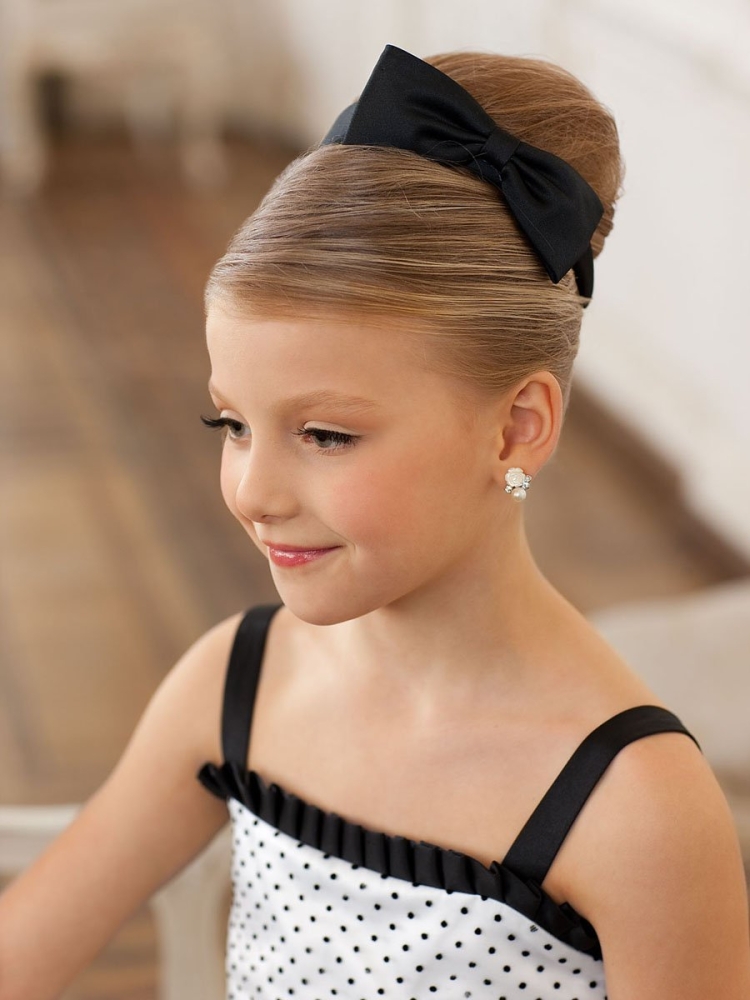 Бабетта прическа для девочки