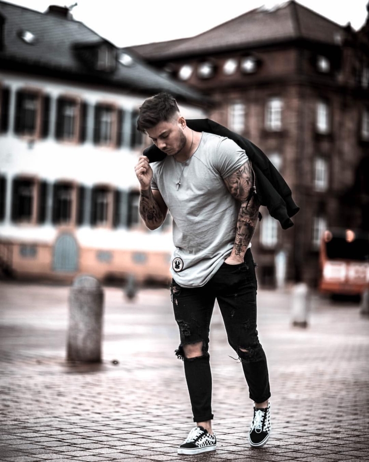 Мужская уличная фотосессия
