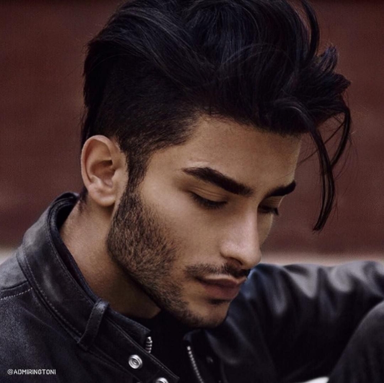 Прически мужчины Тони макфут