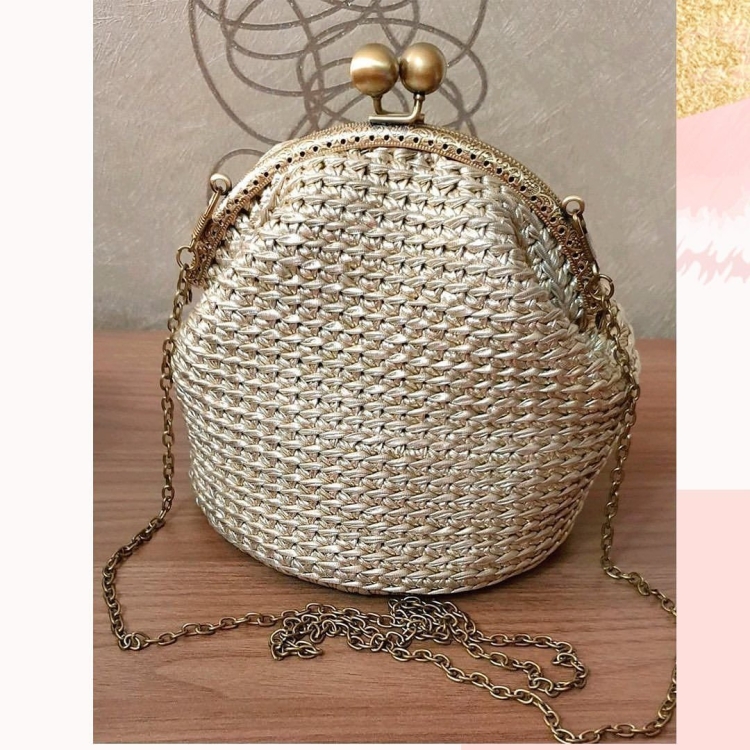 Вязаная сумка с фермуаром