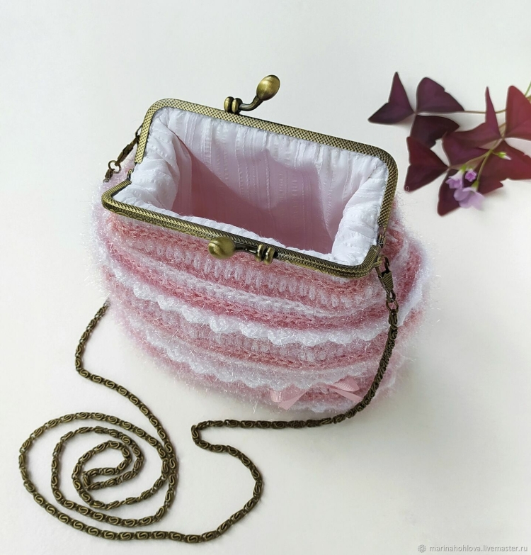 Косметичка вязаная купить