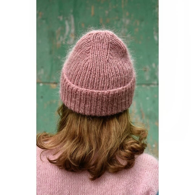 Шапка с красивой макушкой