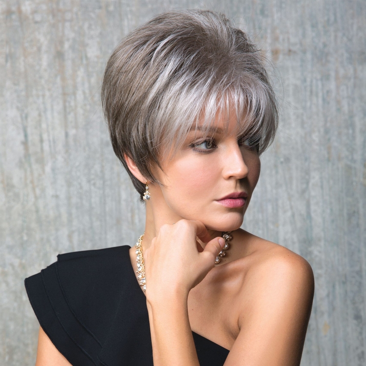 Модное окрашивание седых волос