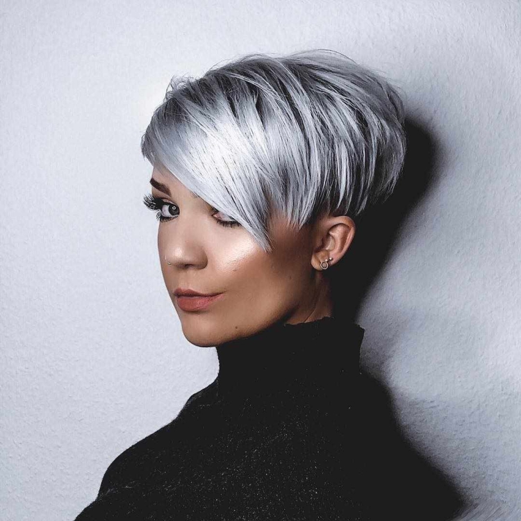 Каре Пикси пепельный