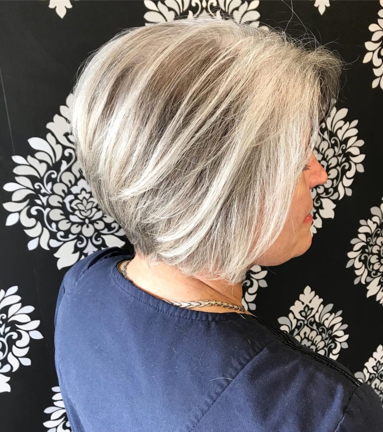 Окрашивание на короткие волосы с сединой