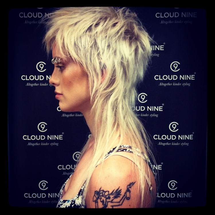 Стрижка маллет на длинные и средние волосы