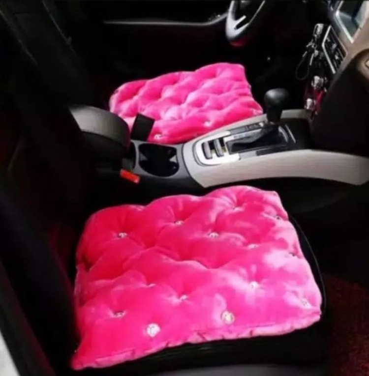 Аксессуары для машины женские