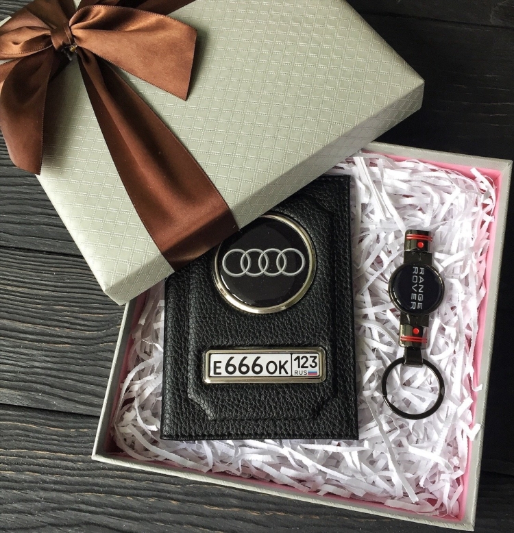 Набор для машины в подарок мужчине